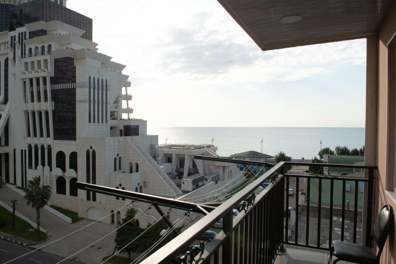 Apartment With Sea View Batumi Kültér fotó